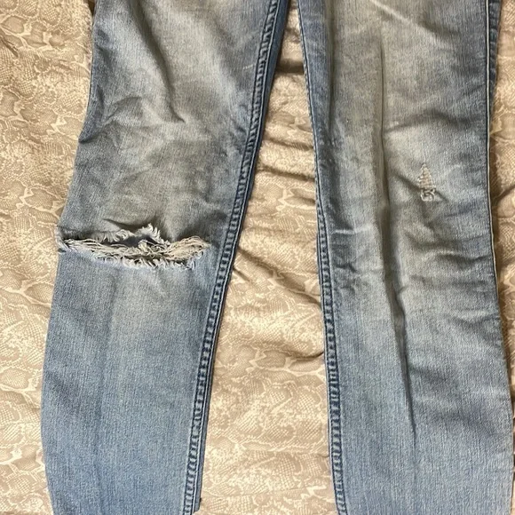 Hollister 1L/ W25 skinny jeans - Picture 2 of 3